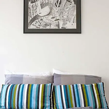 Kuwadro Guesthouse Centrum Guest house
